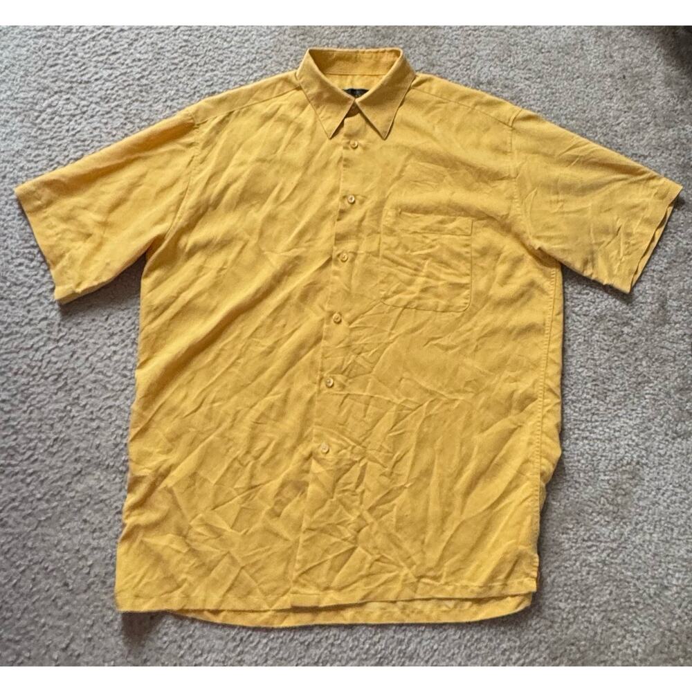 Bugatchi Uomo short sleeve button up shirt Mustard Yellow Men’s Size Medium